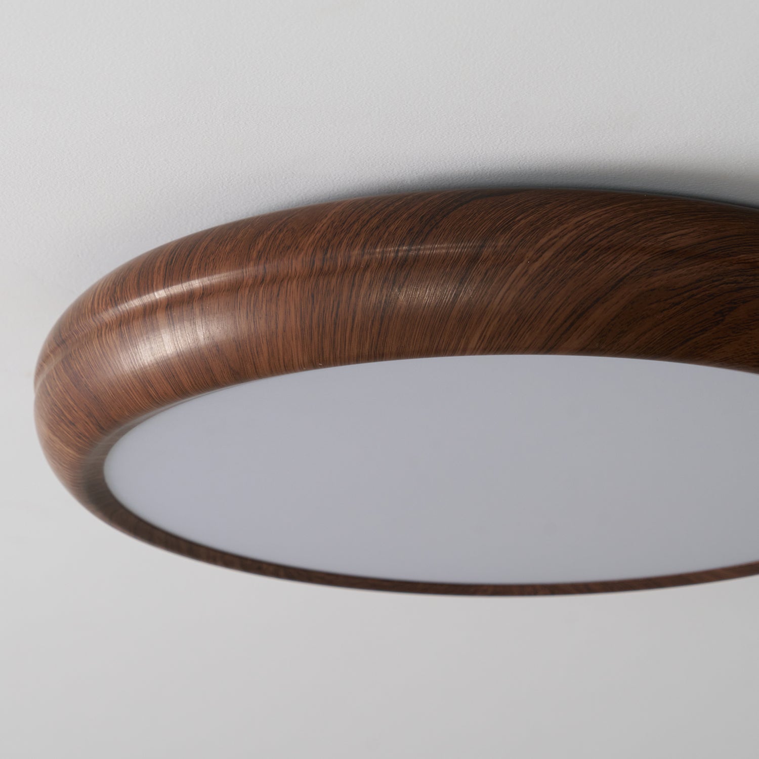 Wood Grain Round Ceiling Lamp