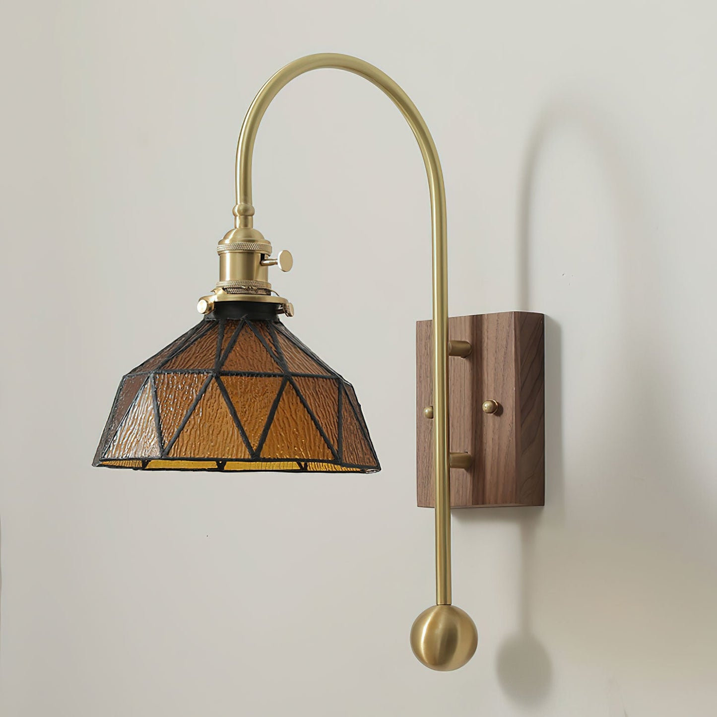 مصباح حائط تيفاني 