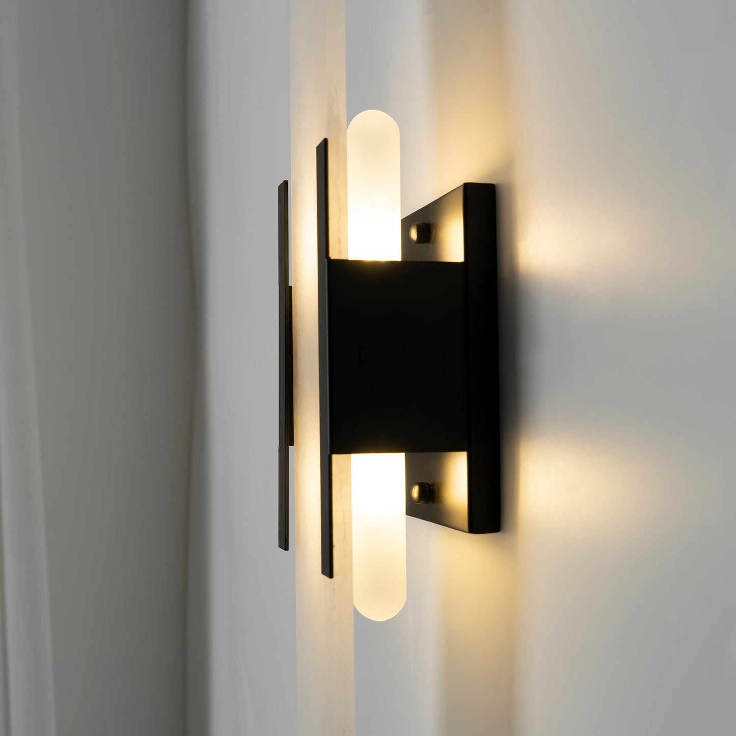 Melange Elongated Wall lamp