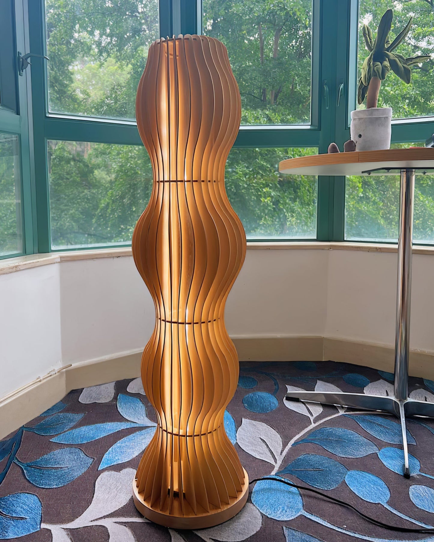 Kashid Floor Lamp