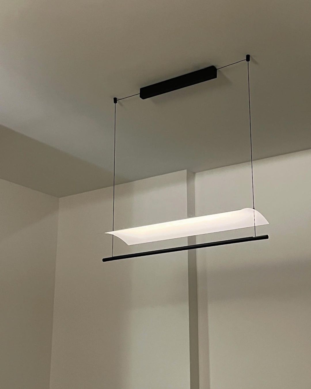 Thin Sheet Pendant light