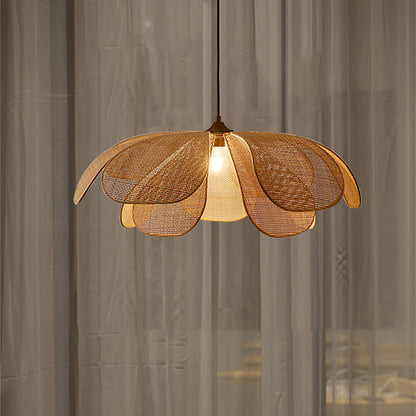 Rattan Petal Pendant Lamp