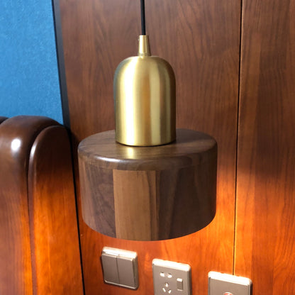 مصباح معلق من Composer 