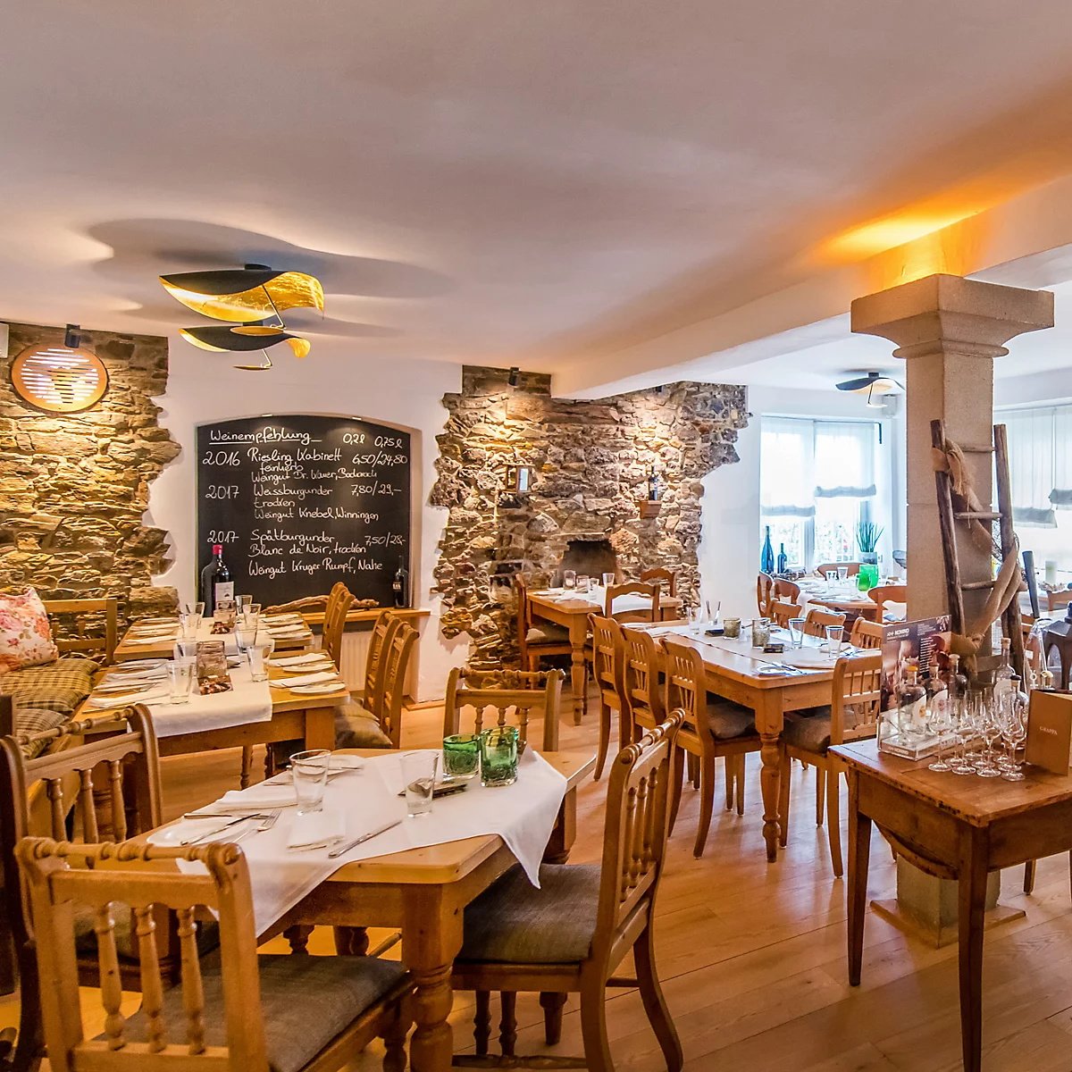 Lederam Manta Ceiling Light