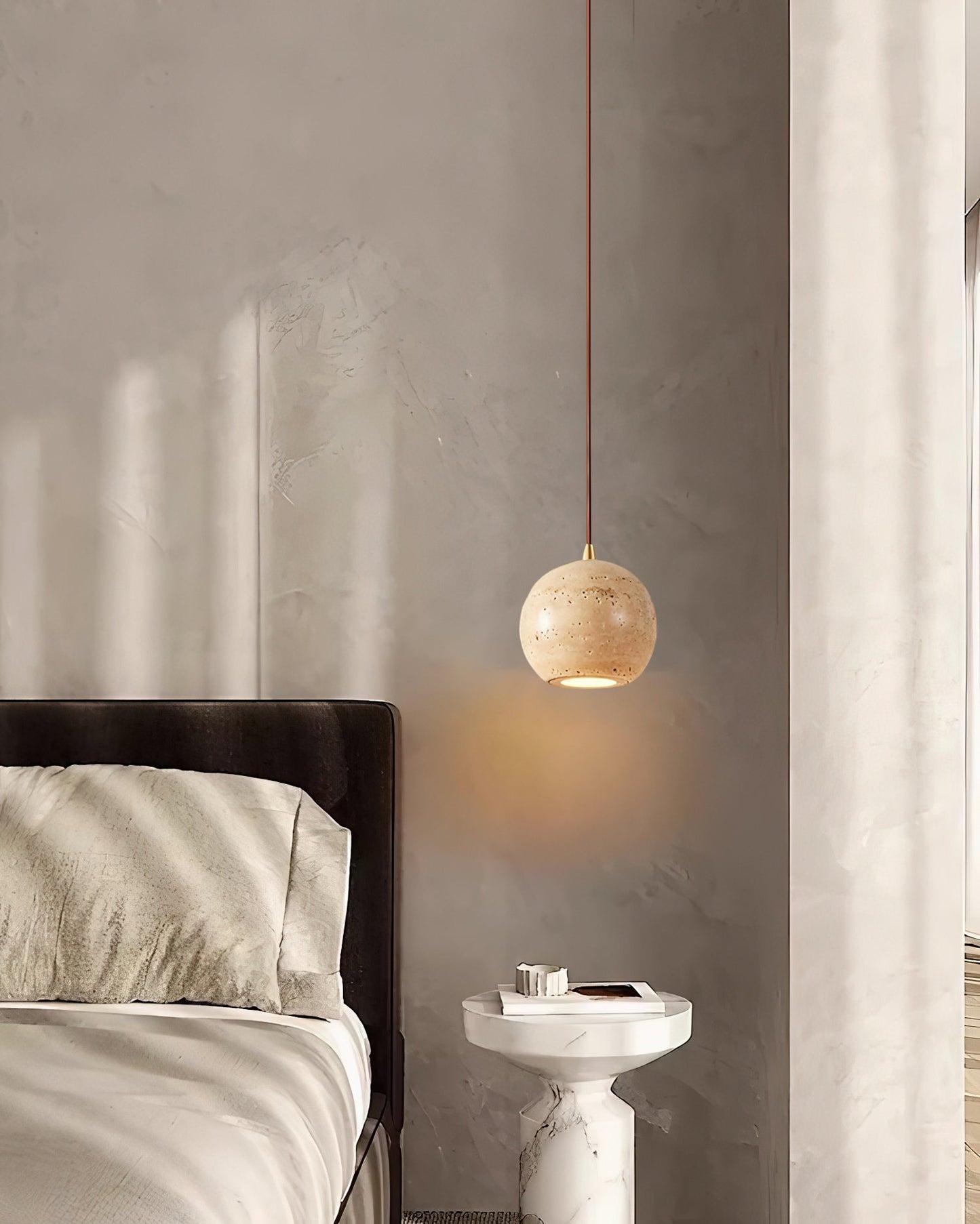 مصباح أدورنو المعلق 