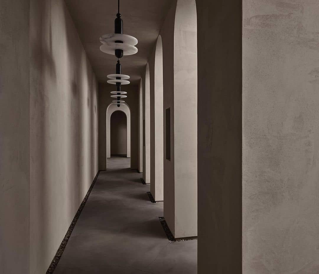 Median Pendant Light