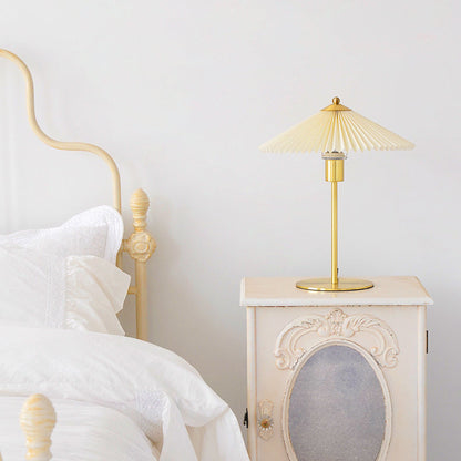 Perla Pleated Table Lamp