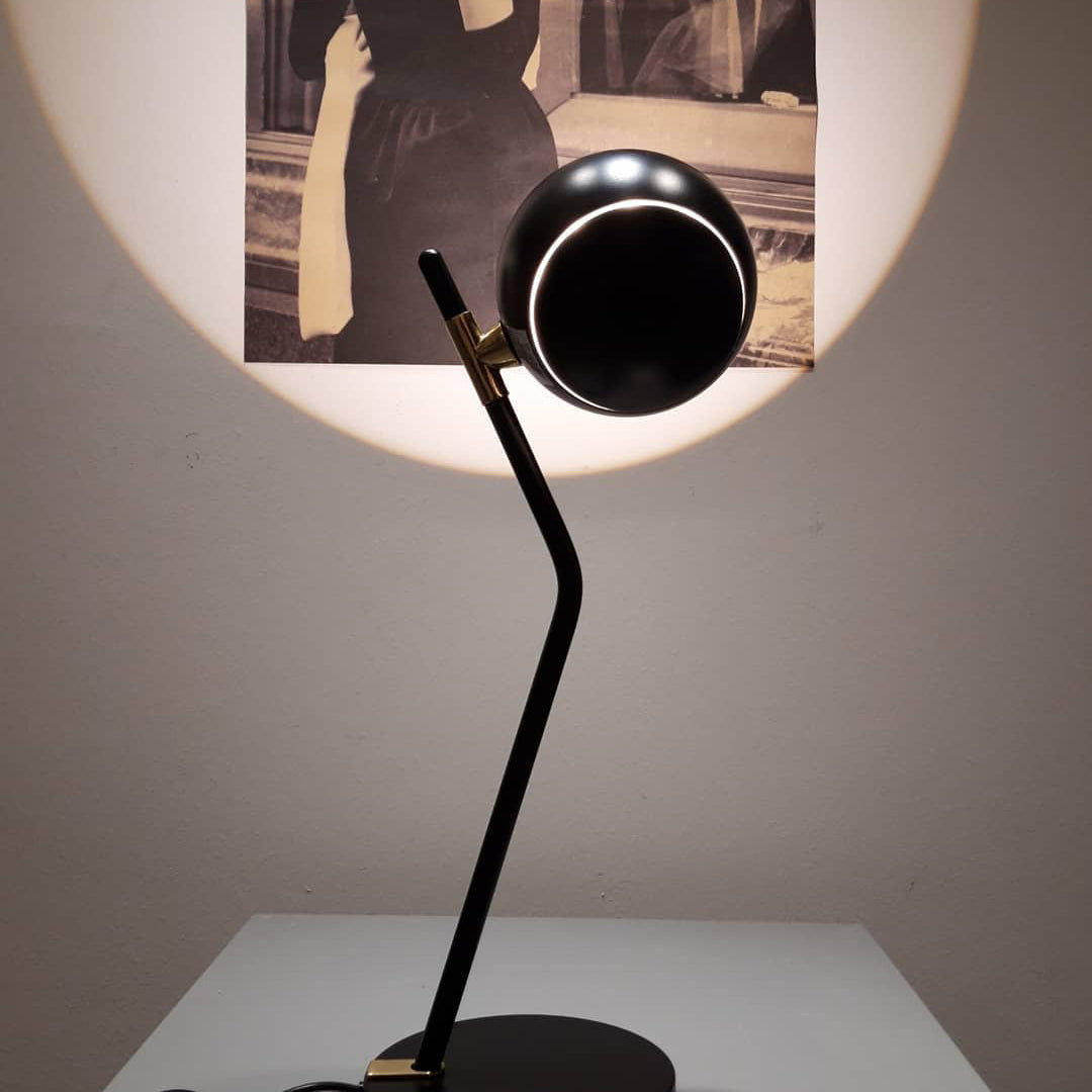 iGloo Table Lamp
