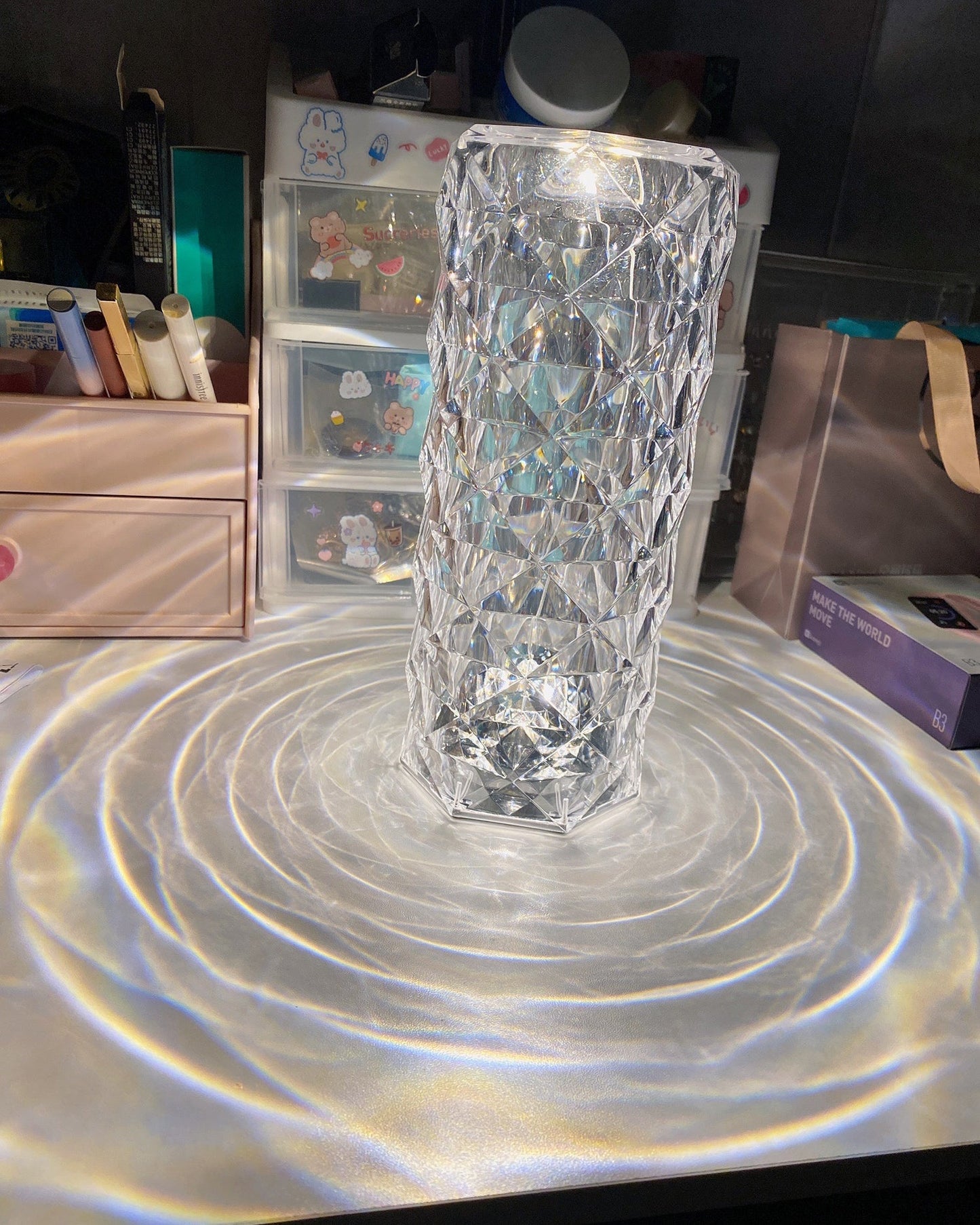 Diamond Cut Table Lamp