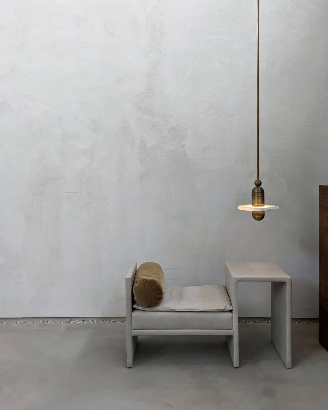 Median Pendant Light