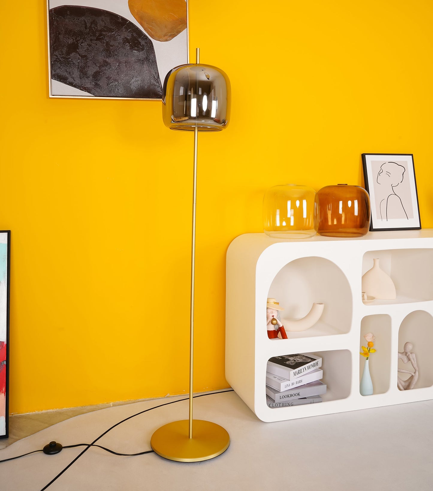 مصباح أرضي من نوع جوجوبا 