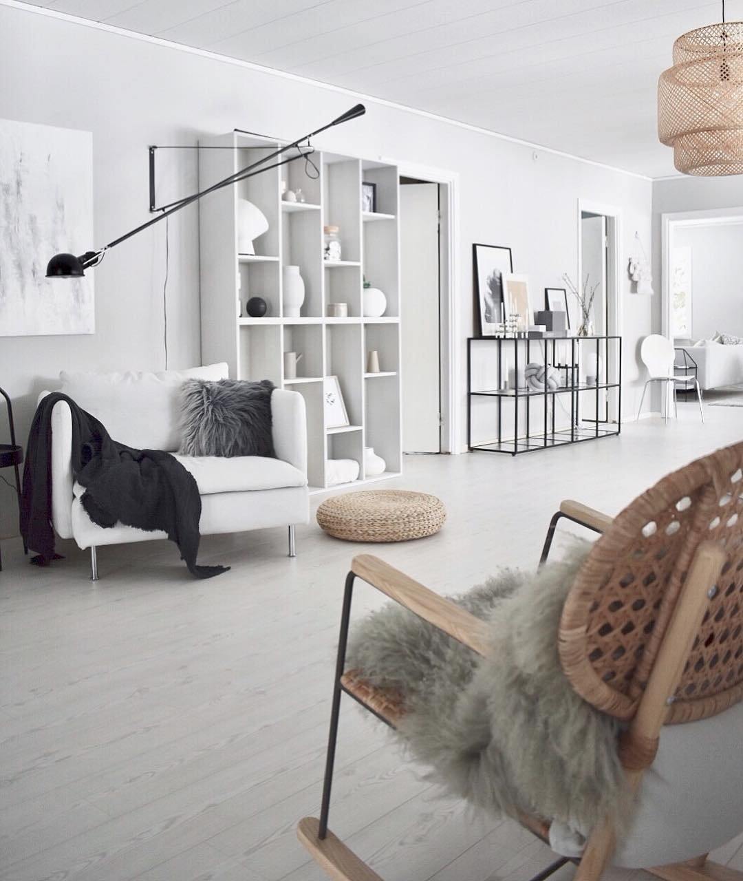 Model 265 wall light