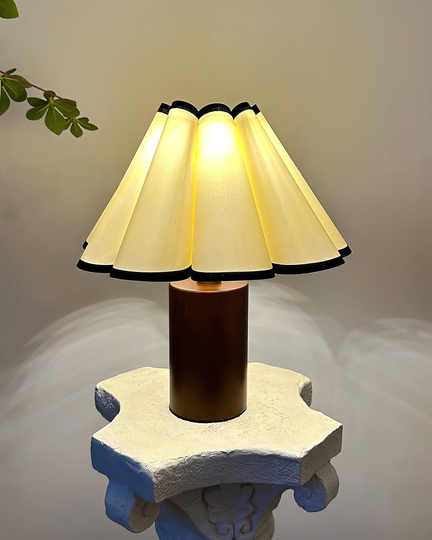 مصباح طاولة كورا 