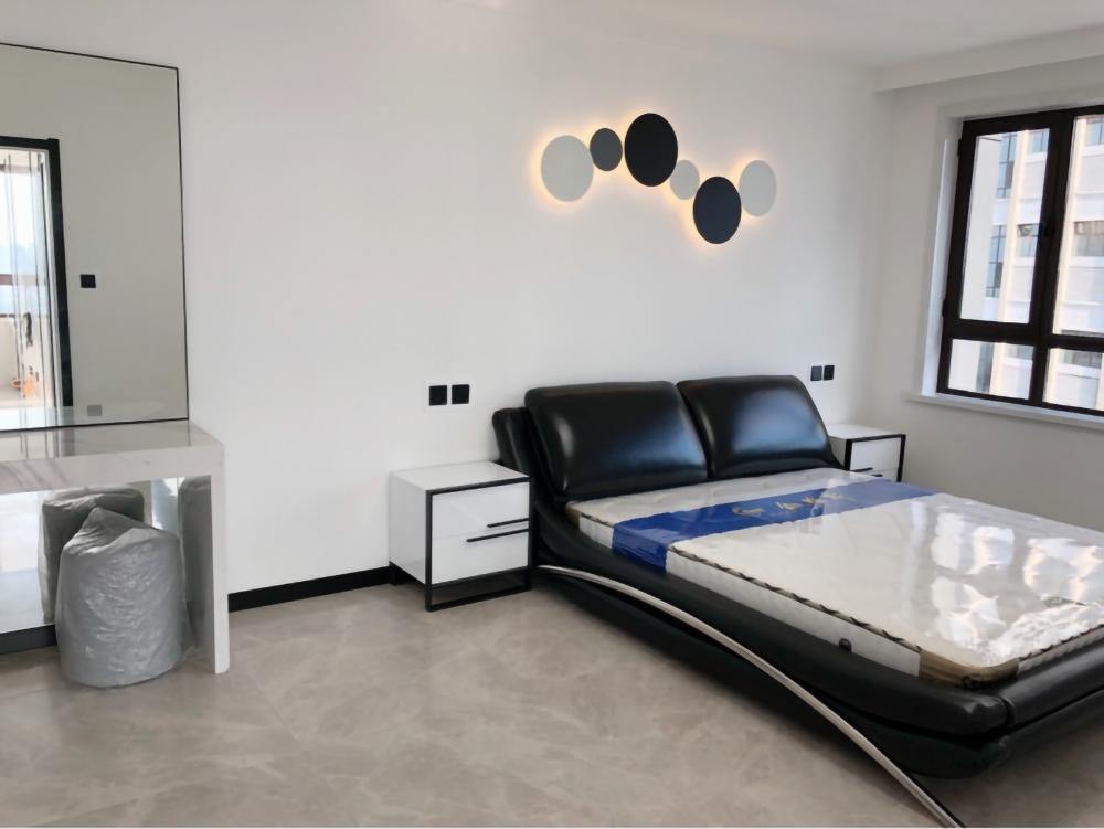 Puck Wall Art Wall Lamp