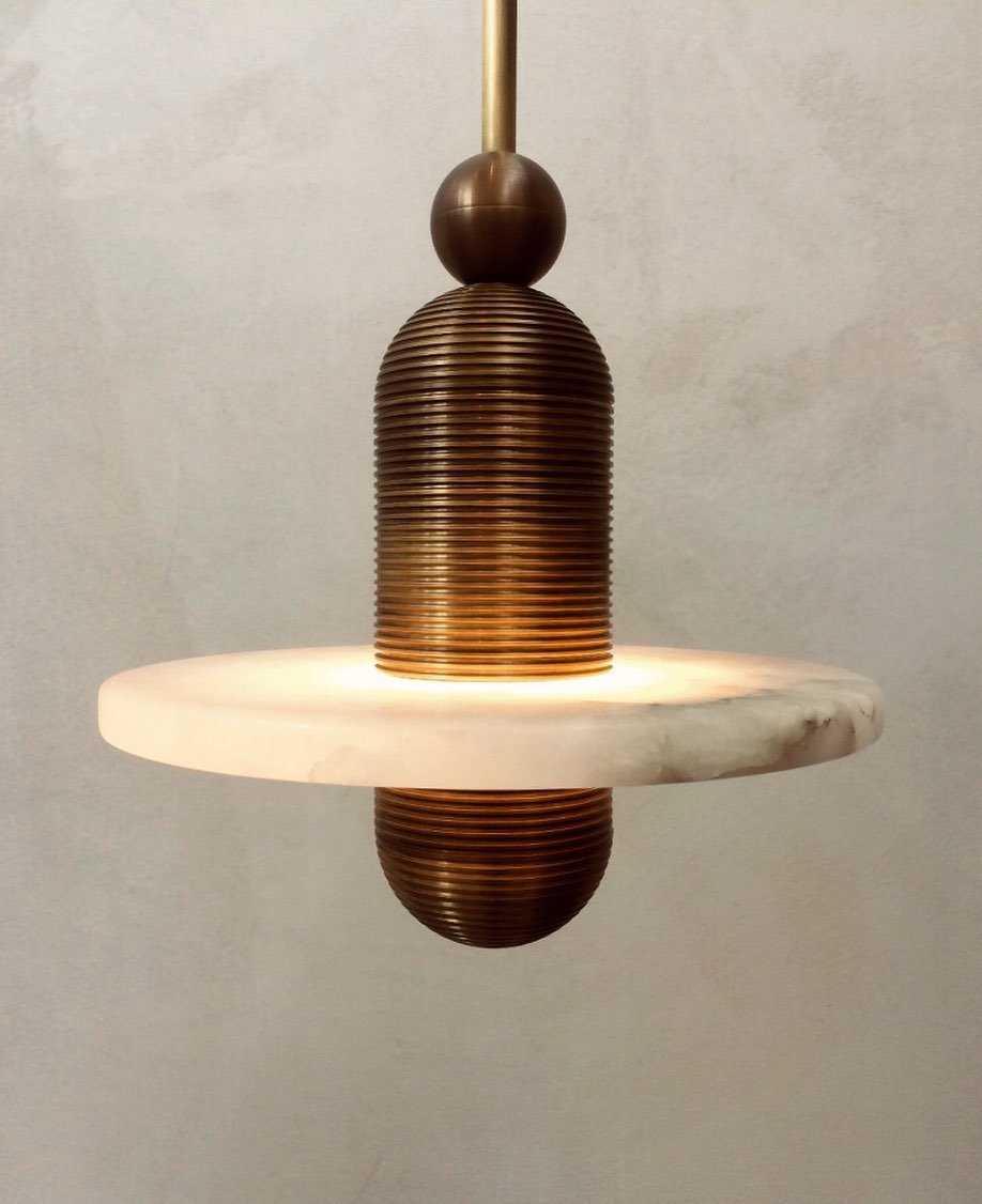 Median Pendant Light
