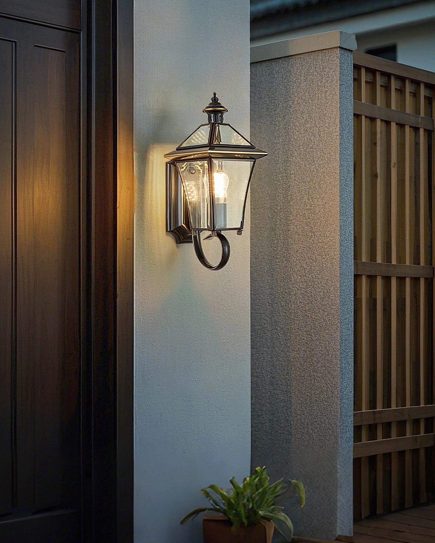 Yermonte Wall Light