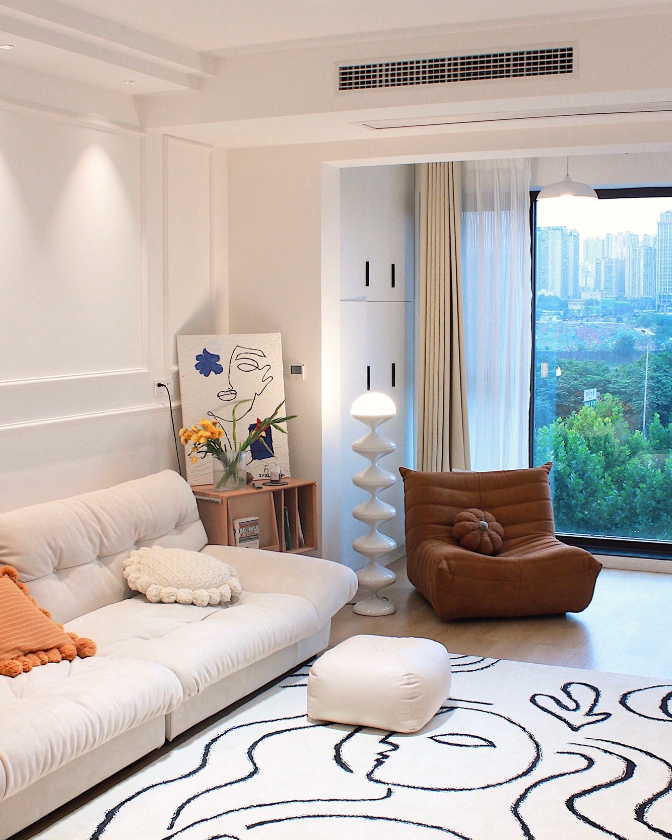 مصباح أرضي على شكل قرع 