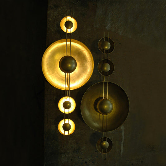 مصباح حائط ليو-جي 