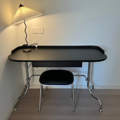 مصباح طاولة متعرج 