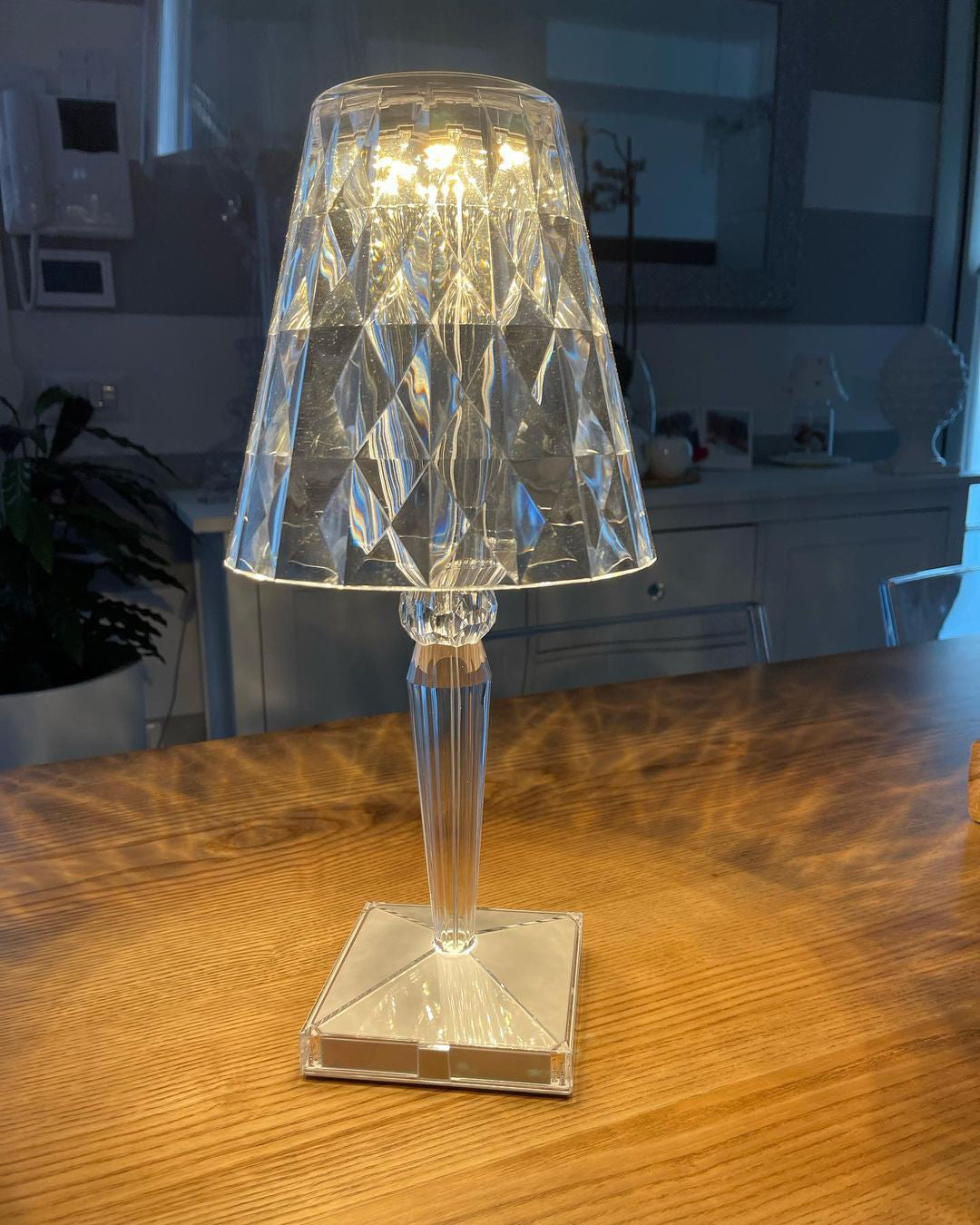 Battery Table Lamp