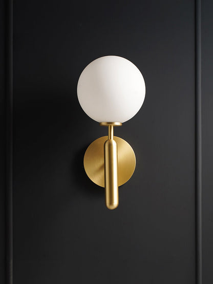 Miira Wall Light