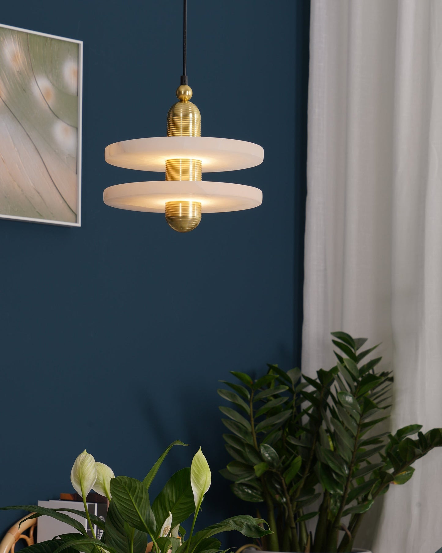 Median Pendant Light