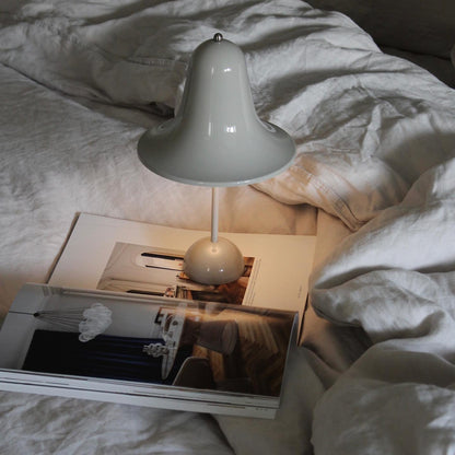 مصباح طاولة بانتوب 