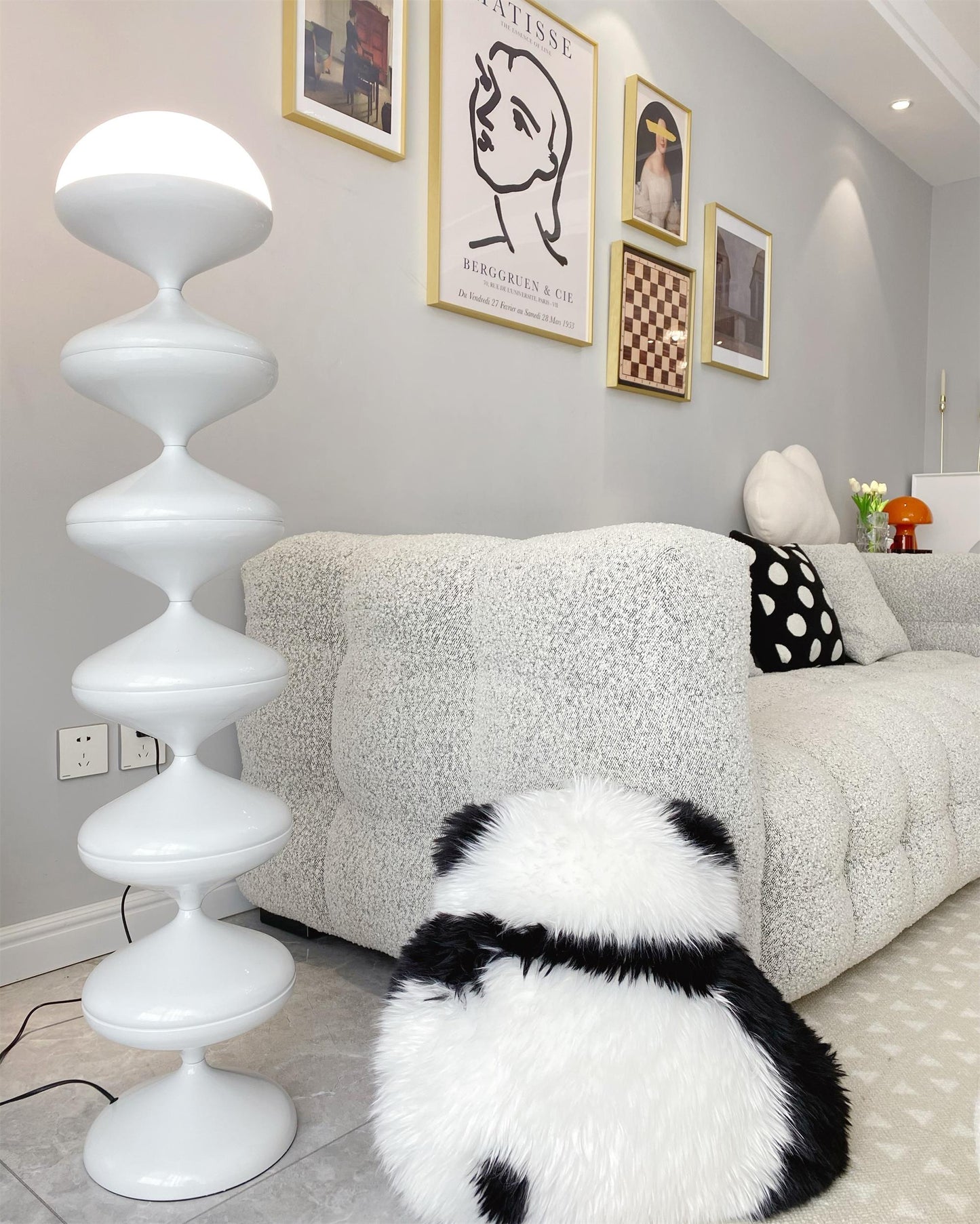 مصباح أرضي على شكل قرع 