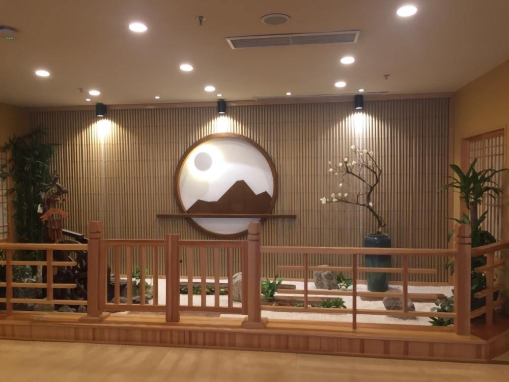 Puck Wall Art Wall Lamp