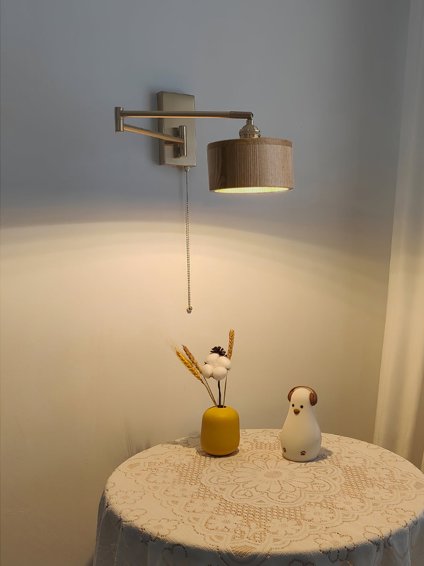 مصباح حائط آفا 