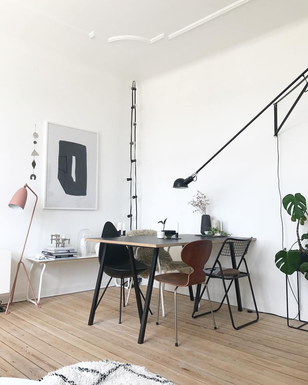 Model 265 wall light