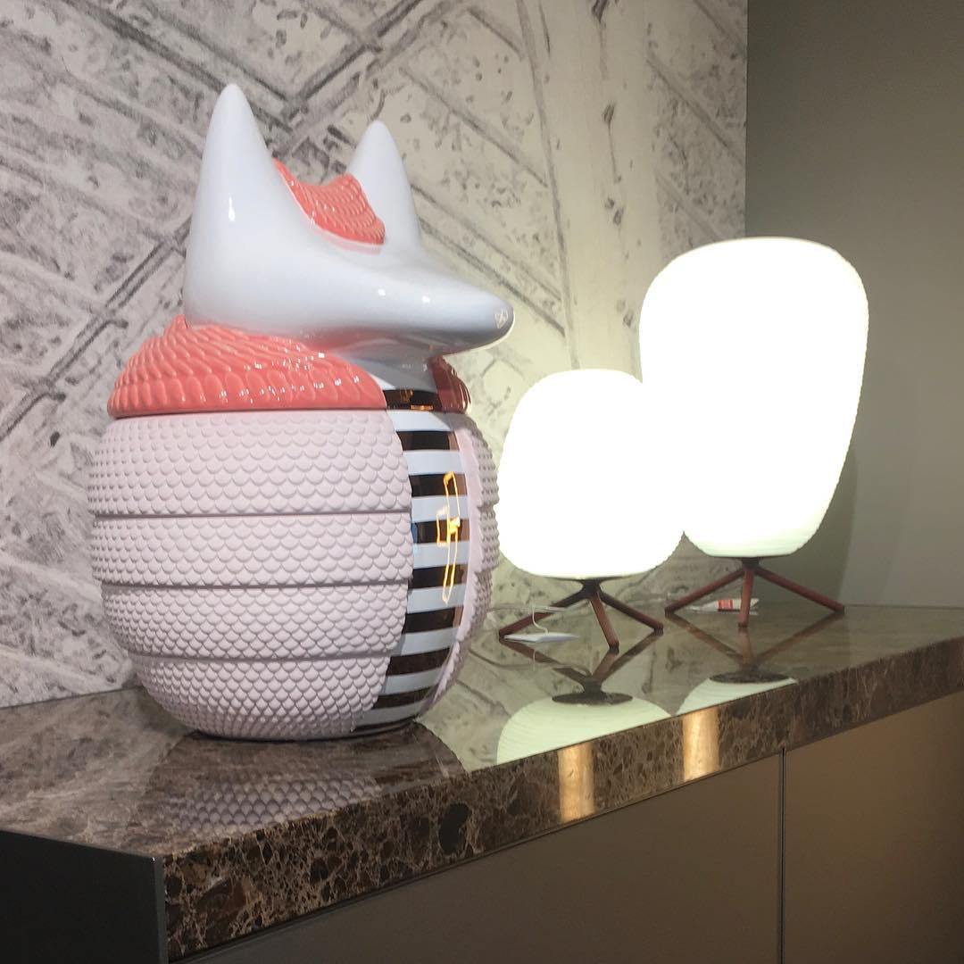 مصباح طاولة الطقوس 