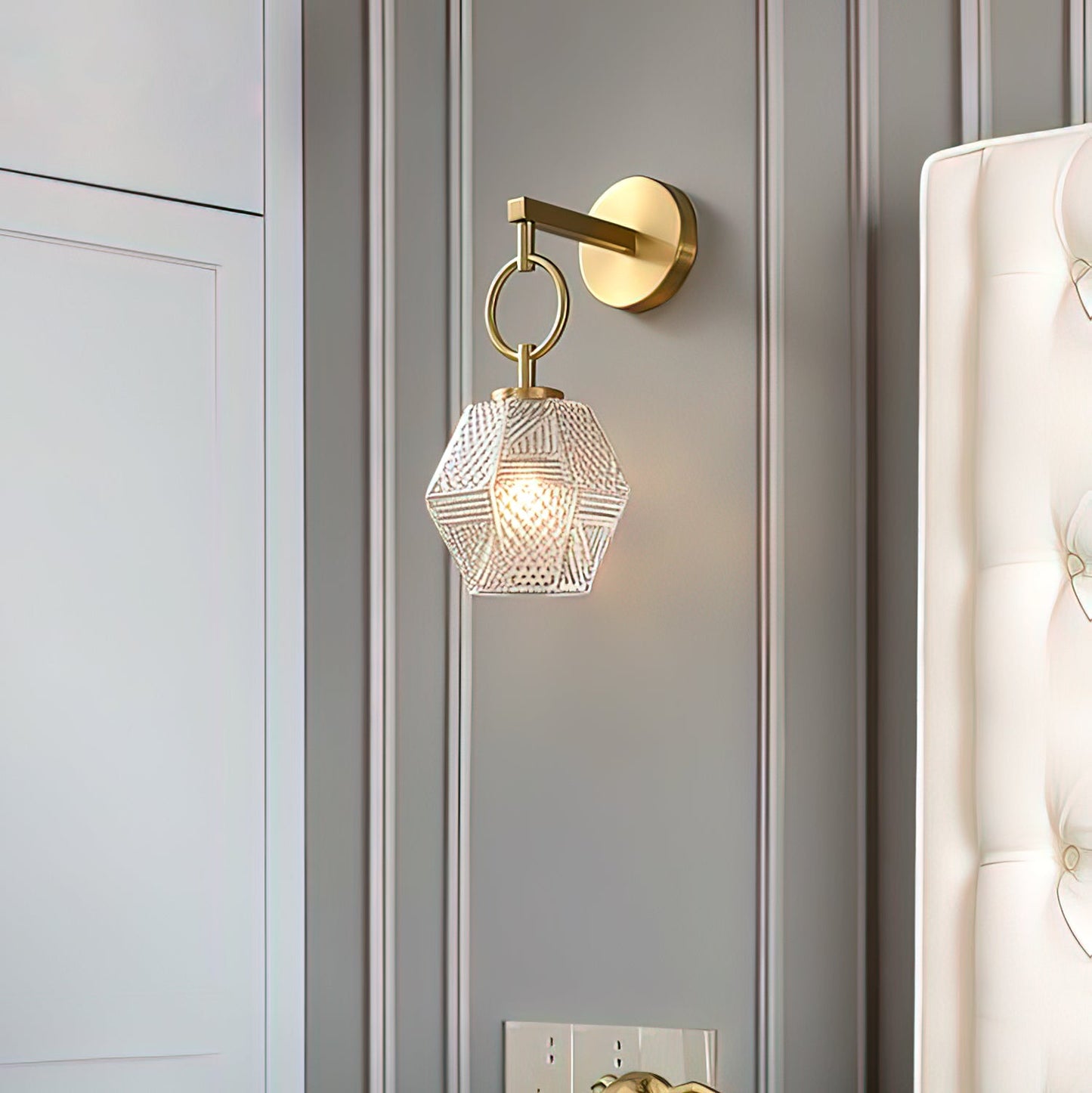 Haleh Wall Lamp