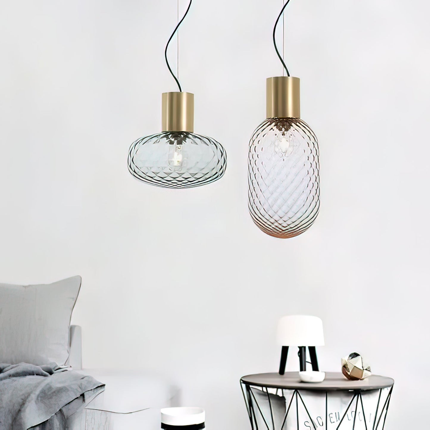 مصباح هيلينا المعلق 