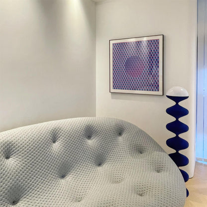 مصباح أرضي على شكل قرع 