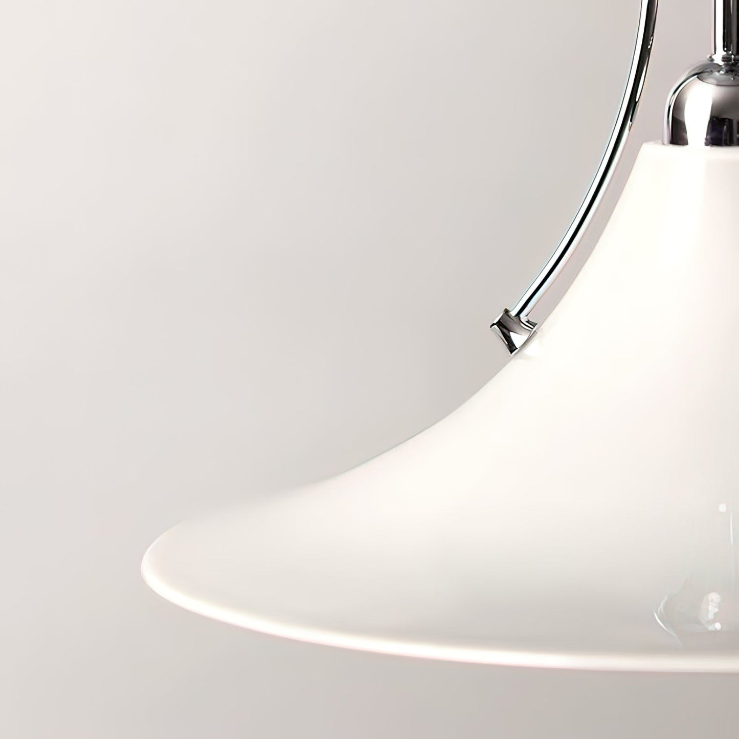 مصباح علياء المعلق 