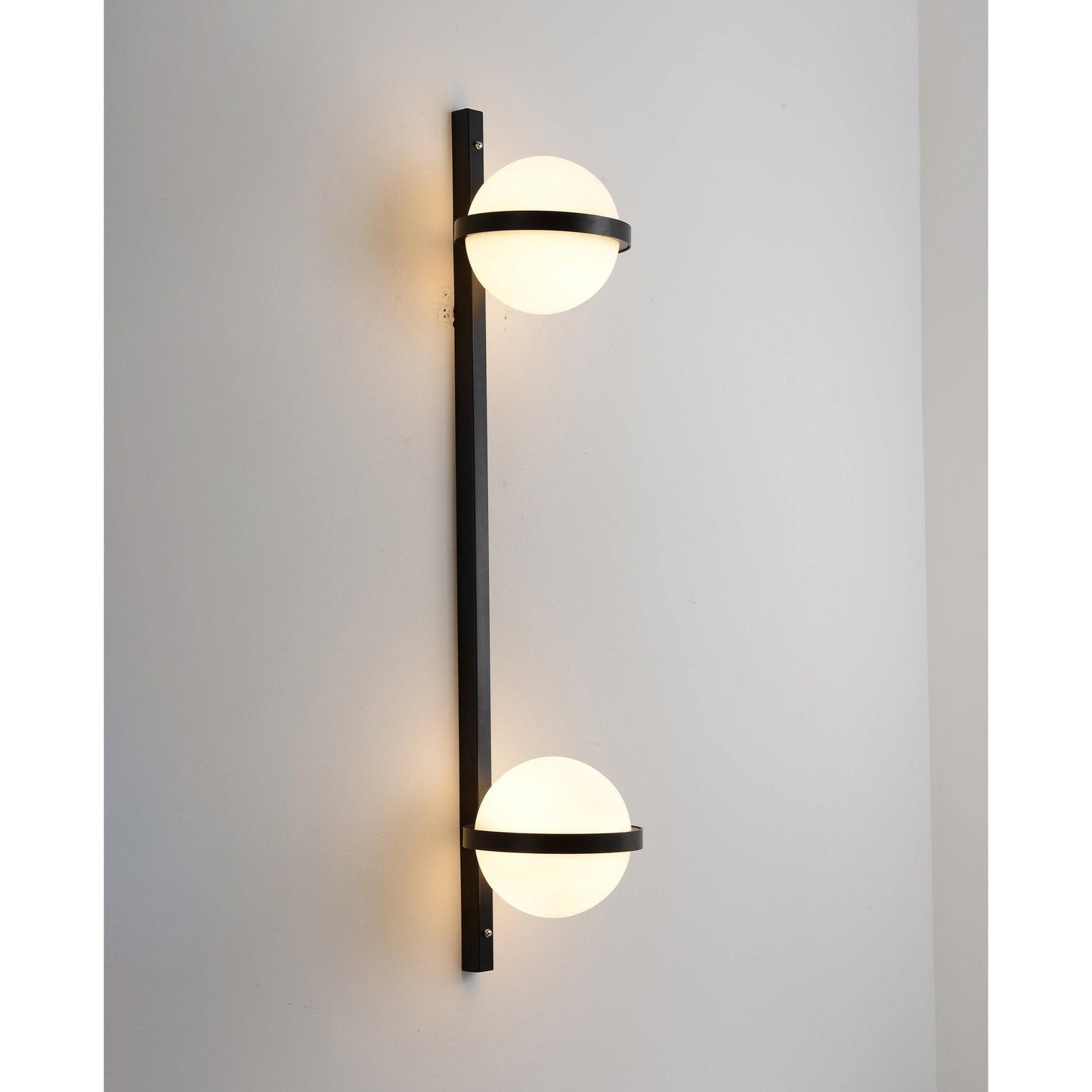 Palma Wall Lamp