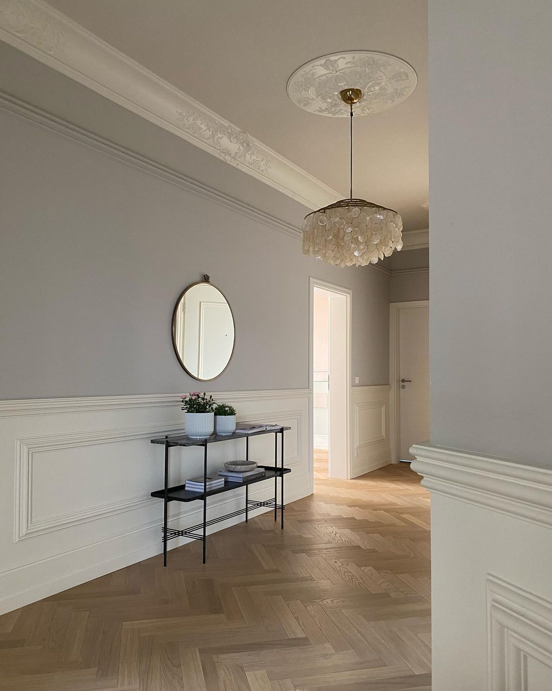 Round Shell Chandelier