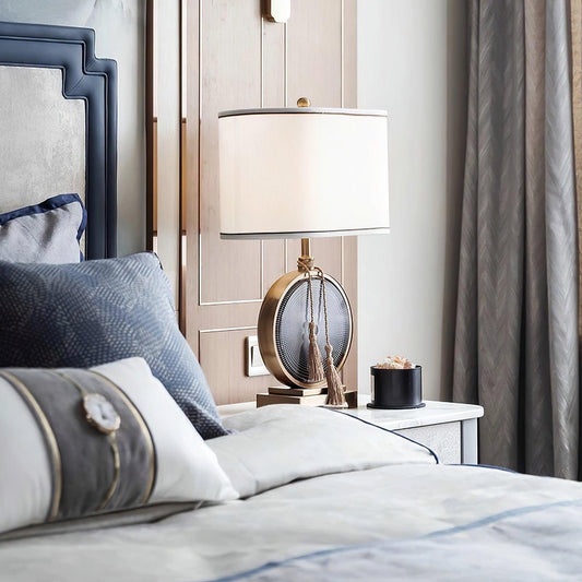 مصباح طاولة كوتور 