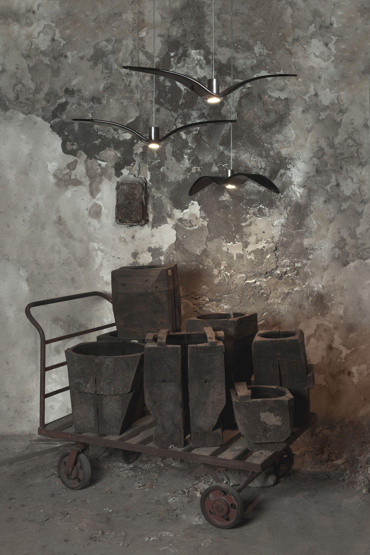 Night Birds Resin Pendant Lamp