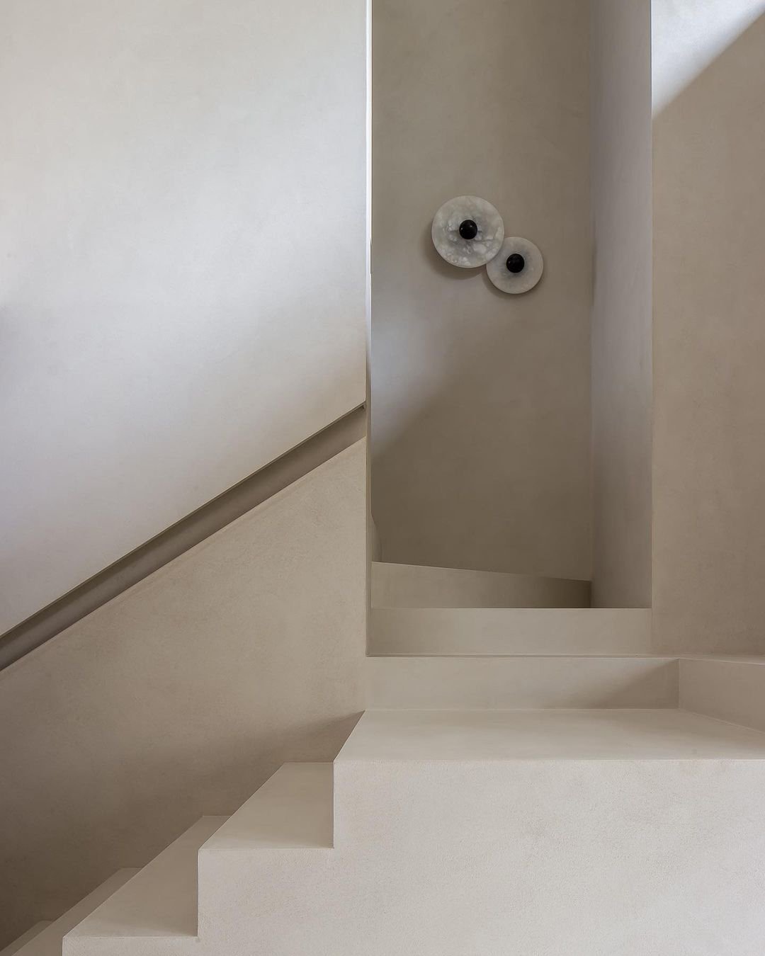 Alabaster Planes Sconce