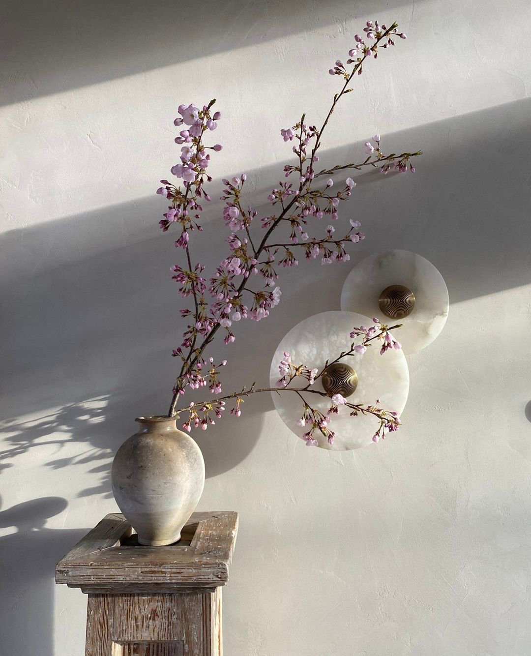 Alabaster Planes Sconce