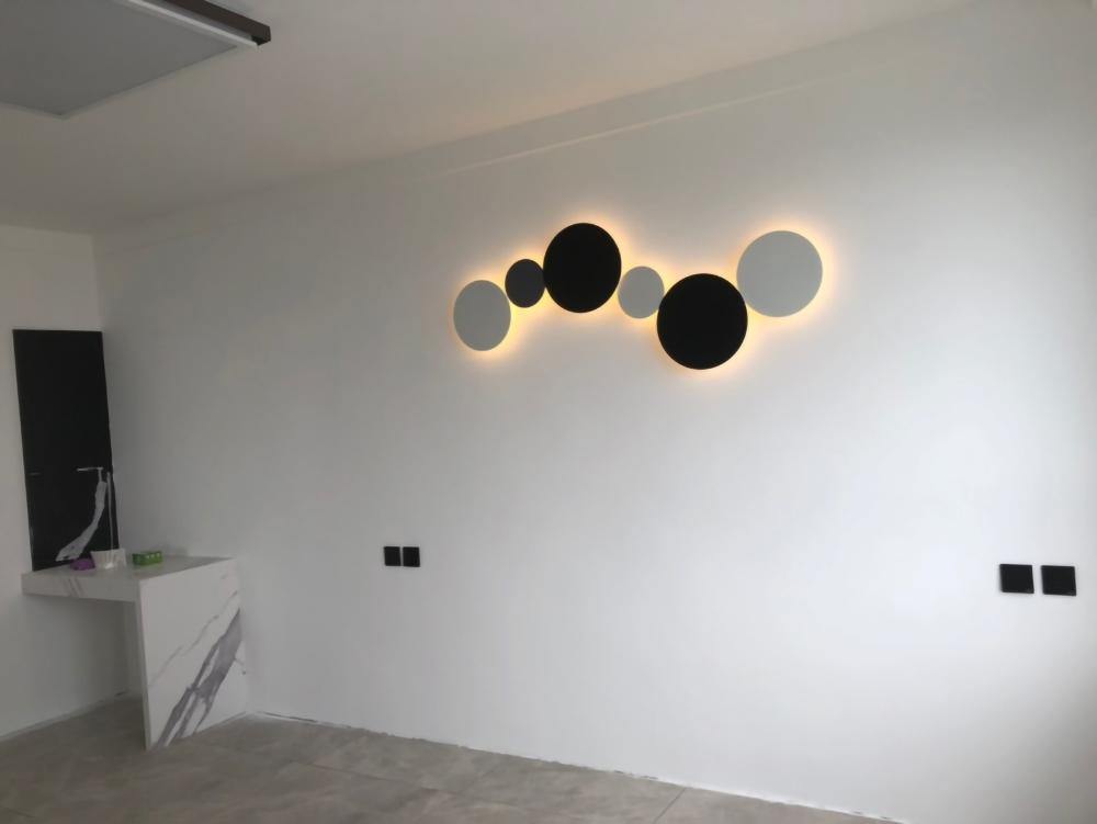 Puck Wall Art Wall Lamp
