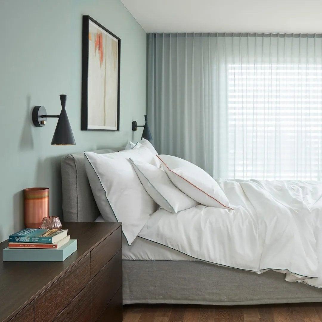 إضاءة الحائط 