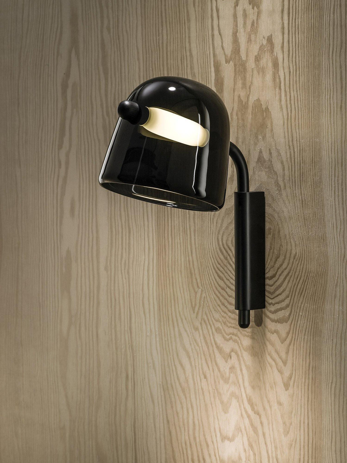 Penumbra Wall Light